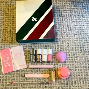 Olive and June nail kit